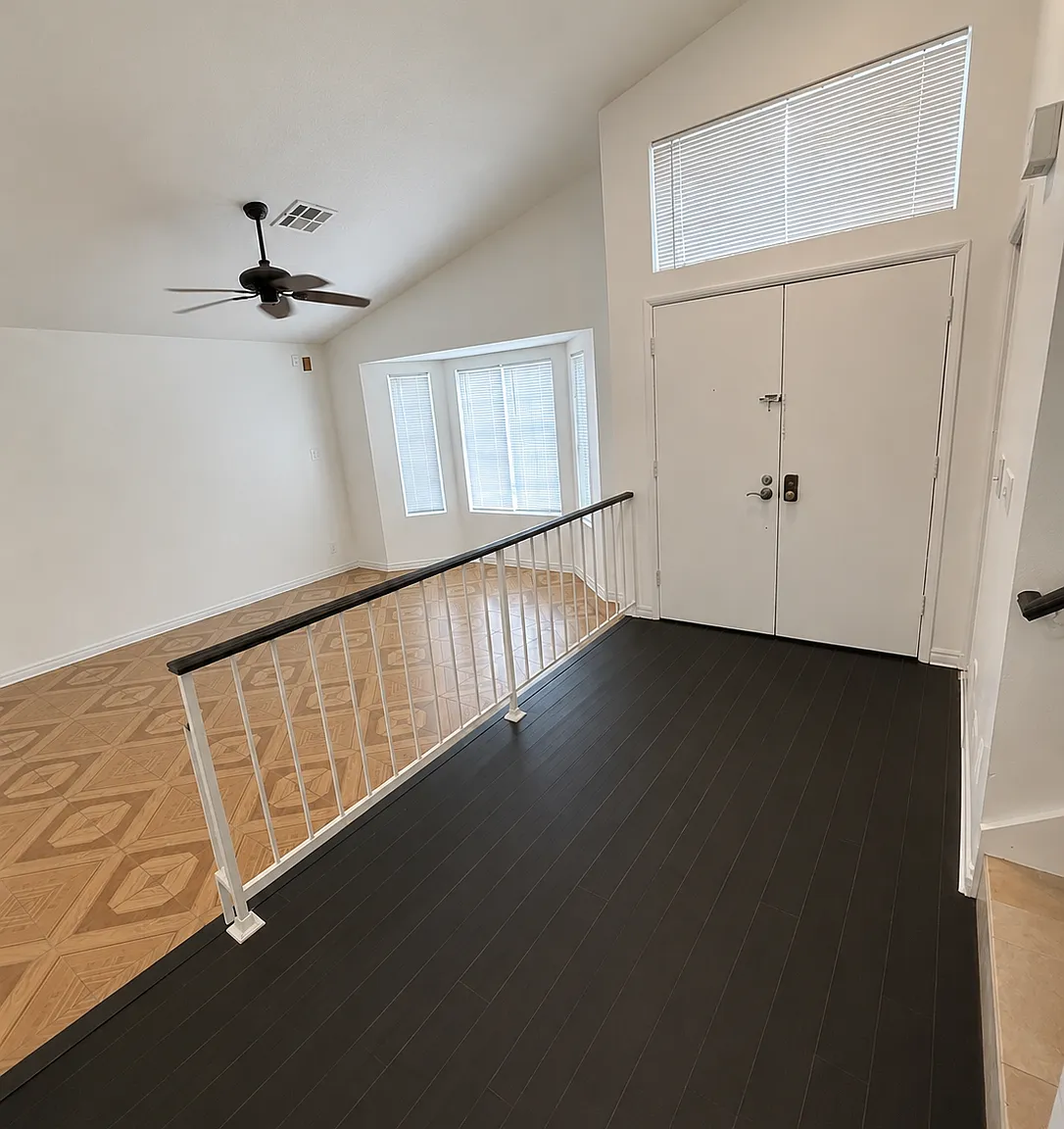 3 bed, 1275 sqft, $3,300 — Photo 2