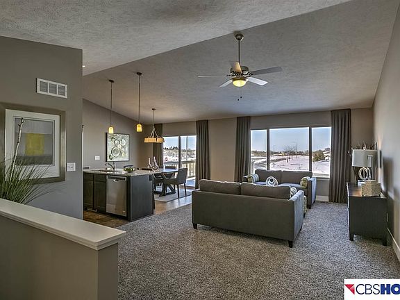 4th image of 20164 Miami Cir