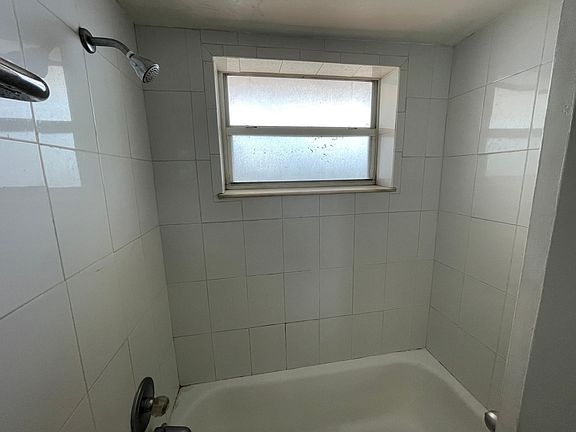 5th image of 7904 West Dr APT 803
