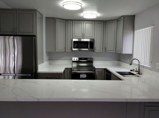 Lexington Villa, Los Angeles, CA 90029