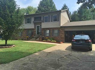5100 Providence Dr, Newburgh, IN