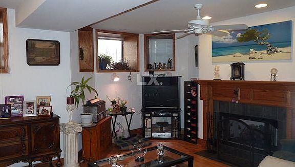 5th image of 4053 N Kenmore Ave #Gn