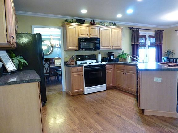 4th image of 3113 Caversham Park Ln