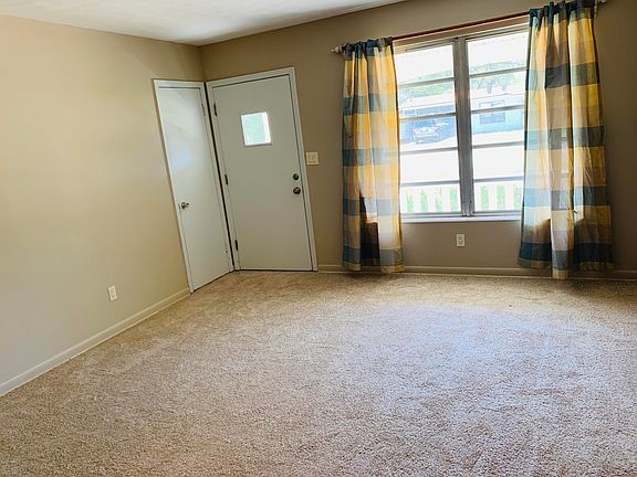 2nd image of 2501 Wedgefield Blvd