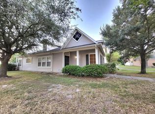 9771 Farrell Dr, Houston, TX 77070