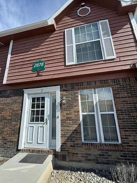 2 bed, 1.5 bath, 864 sqft, $1,500 — Photo 1