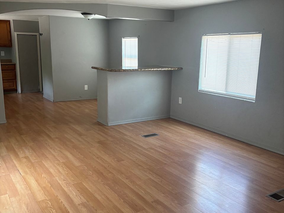 1st image of 1390 Tumbleweed Dr