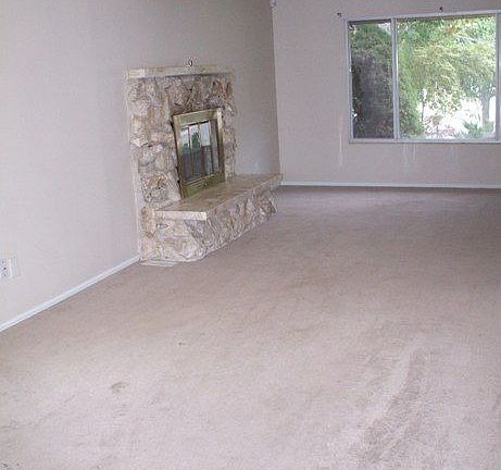 Living Room with fireplace