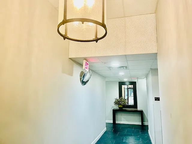 100 W Court St #1B — Photo 7