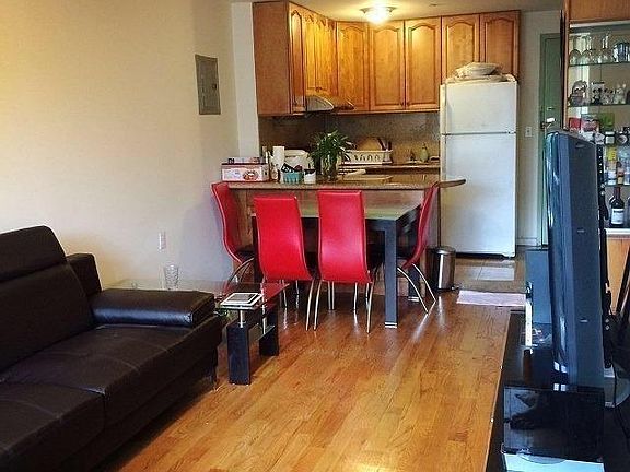 3rd image of 31-22 Union St #3C