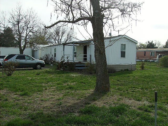 2nd image of 201 S Pine Ave