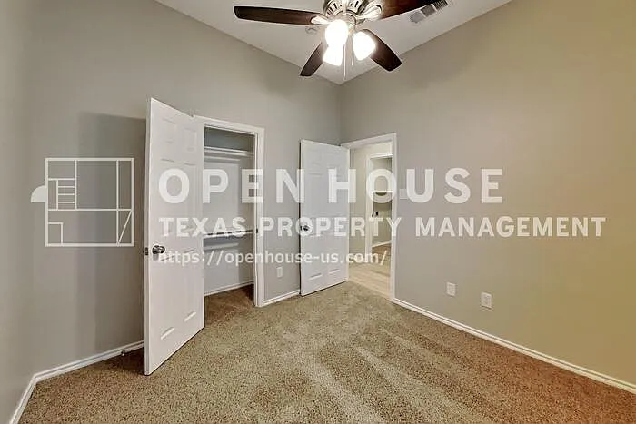 1015 Tyler James Dr — Photo 13