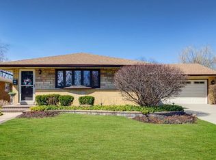 656 Jon Ln, Des Plaines, IL