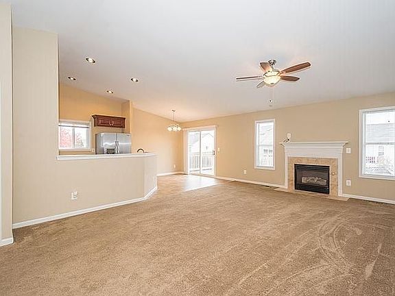3rd image of 7343 Spy Glass Ln