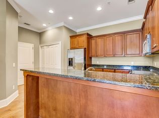 425 E McDonough St UNIT 104, Savannah, GA 31401