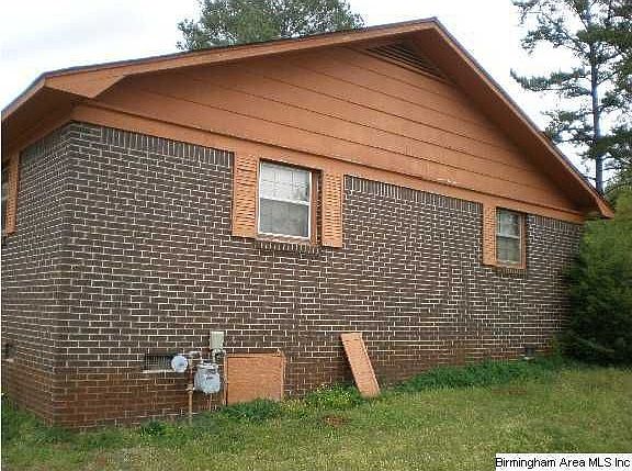 2nd image of 1008 Miss Annies Dr SW