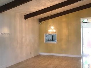 319 Briarwood Cir #20-V2, Hollywood, FL 33024