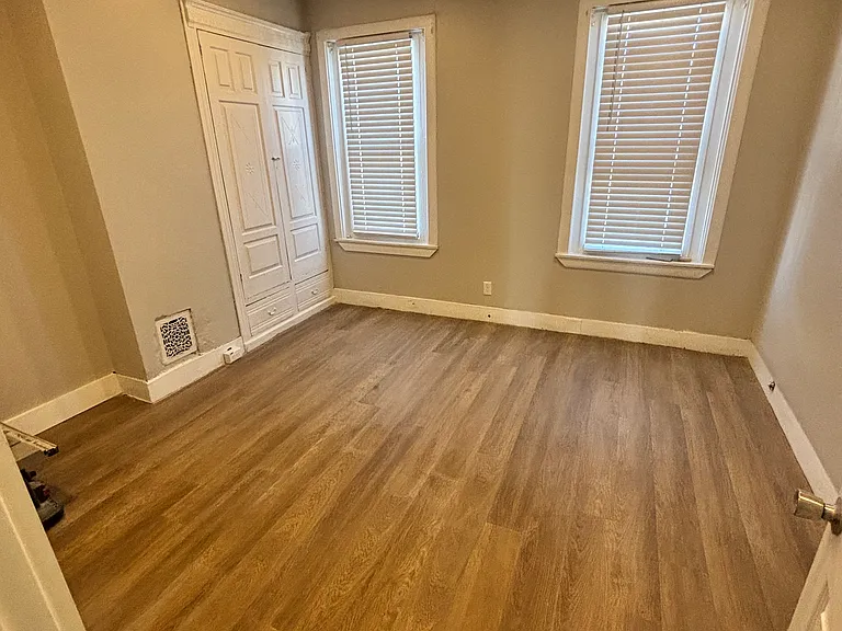 140 E Sterner St — Photo 11