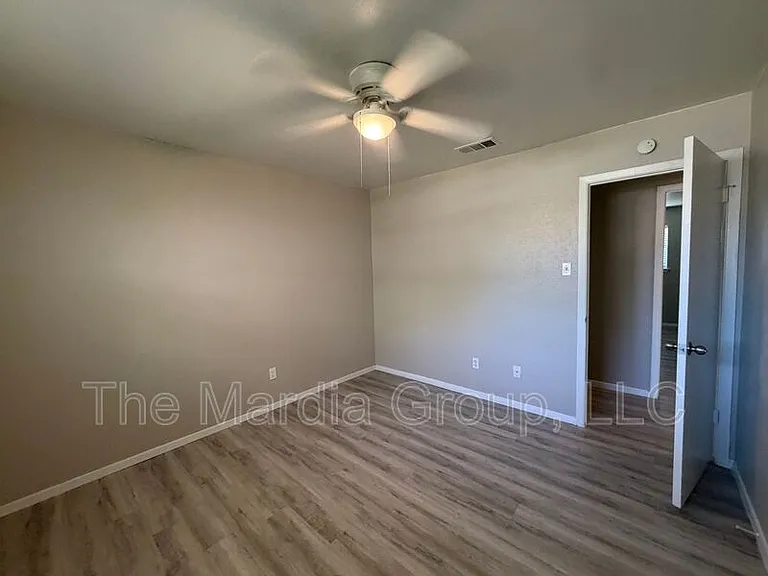 3609 Westview Ln — Photo 12