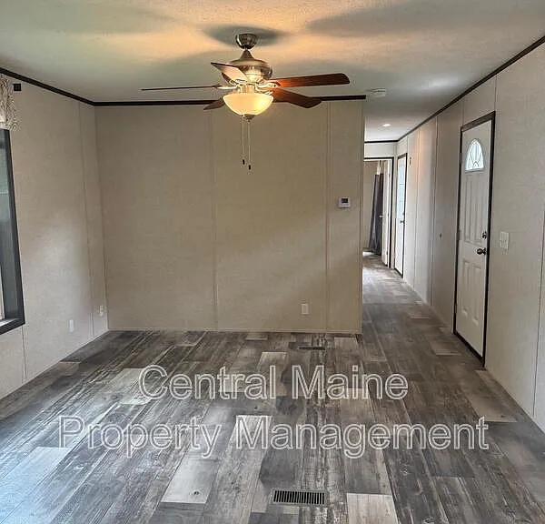 26 Austin Dr — Photo 2