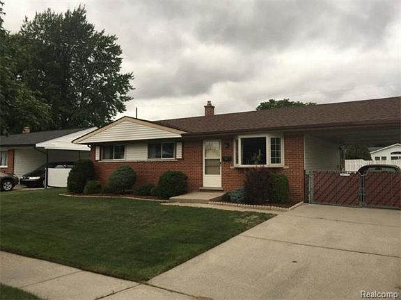 3rd image of 11927 Diehl Dr