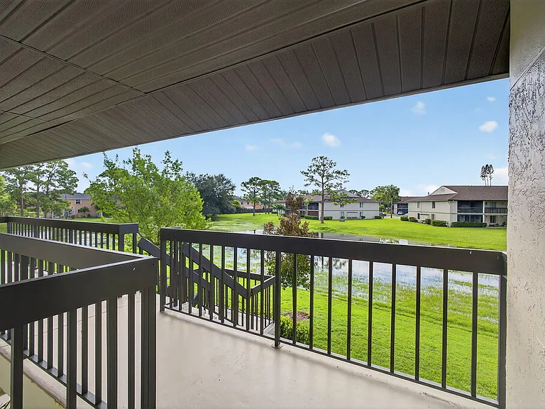 6485 Chasewood Dr #G — Photo 33