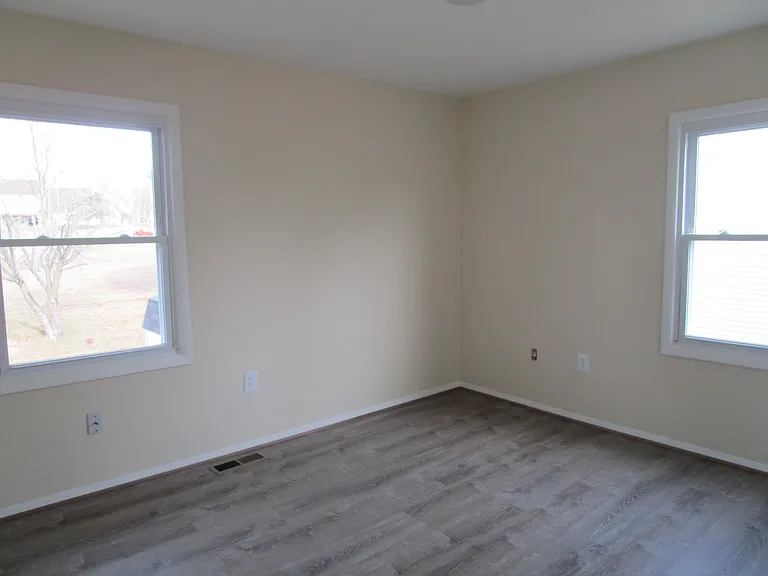 2404 Maytime Dr — Photo 7