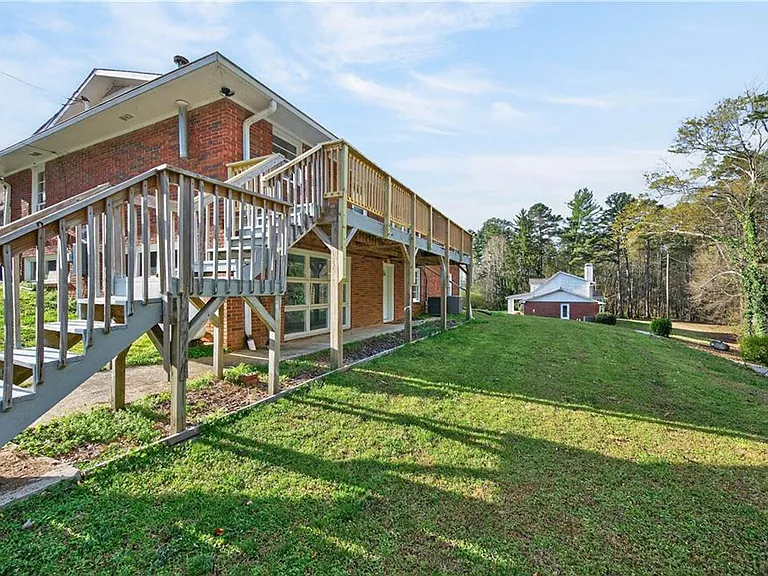 3460 Maynard Cir — Photo 10