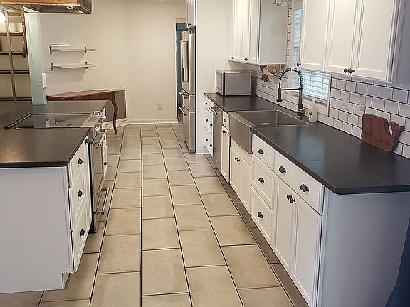 3rd image of 5033 Bernadette Dr
