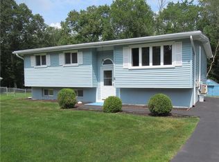 7 Pennywise Ln, Ledyard, CT 06339