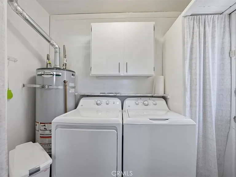 422 S Juanita Ave — Photo 17