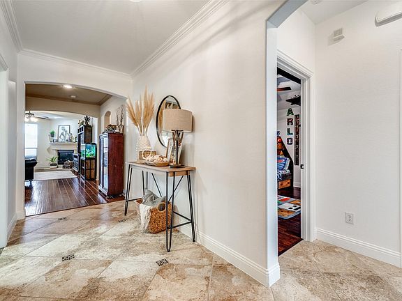 3rd image of 937 Lake Meadow Ln