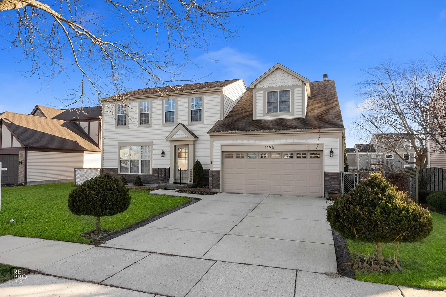 1194 Crystal Shore Dr photo 1