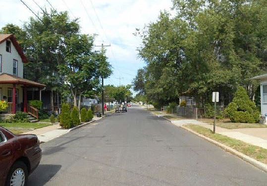 2nd image of 427 Filmore St