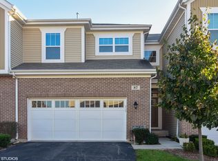 87 E Preserve Dr, Palatine, IL 60074