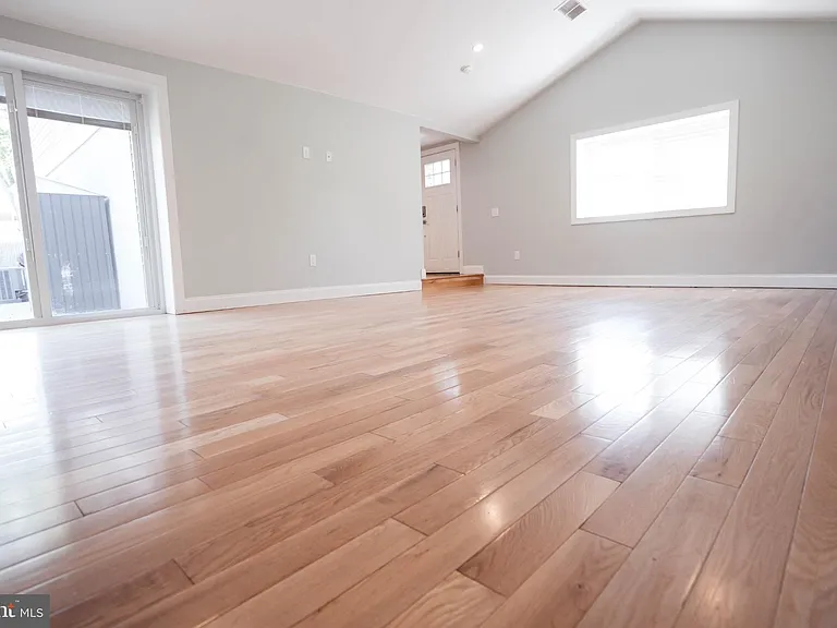 42 Grandview Dr — Photo 10