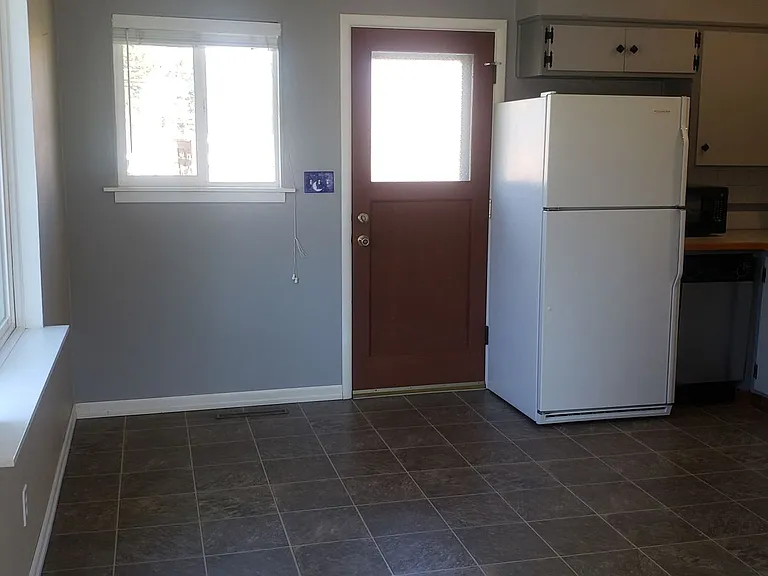 1803 E 40th Ave — Photo 9