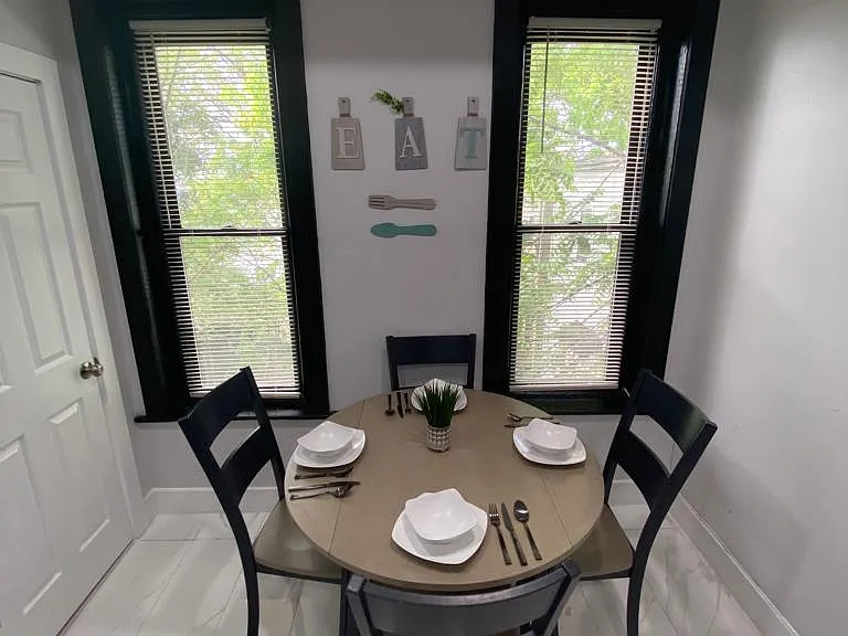 26 Elizabeth Ave #2C — Photo 9
