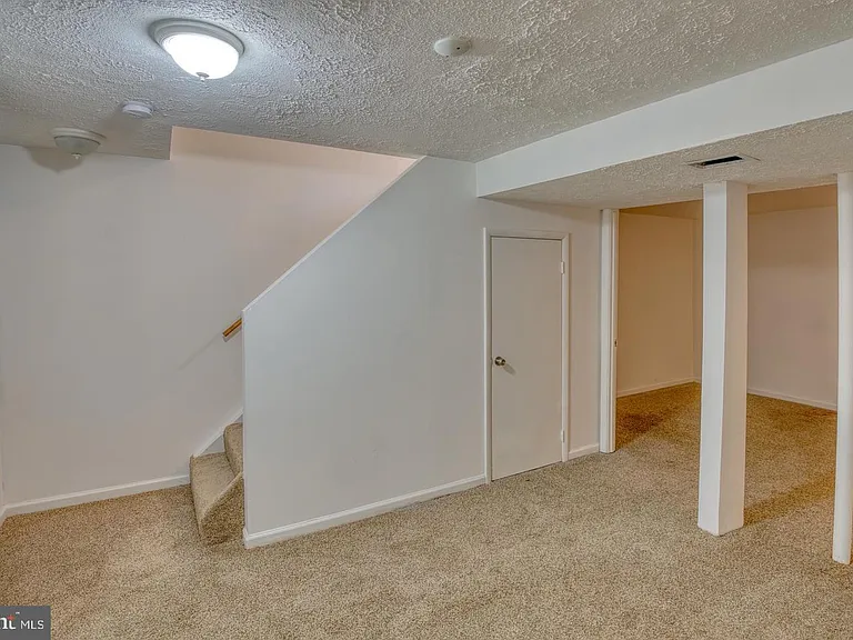 9220 Pinenut Ct — Photo 20