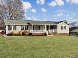 120 Ripley Ln, Danville, VA 24540