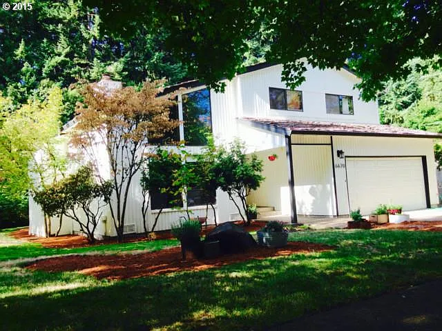 6620 SW Nehalem Ln photo 1