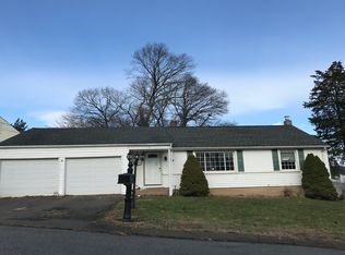 54 Parkview Rd, Wallingford, CT 06492