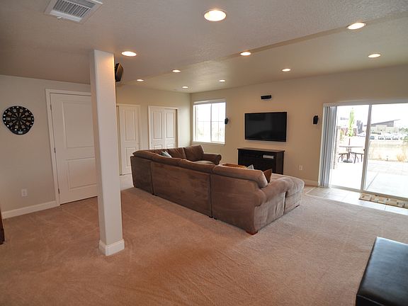 (C) Elite Home Denver