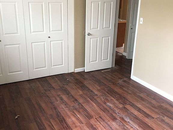 4th image of 5495 N Eagle St