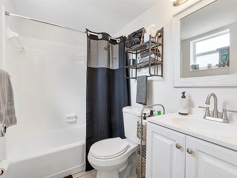 3230 NE 13th St #102 — Photo 11