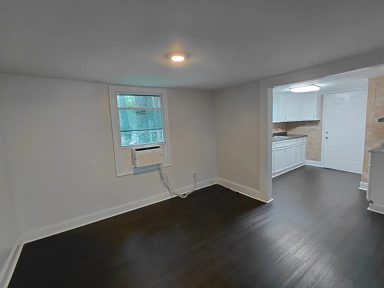 3849 Lyons St — Photo 29