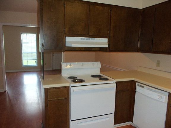 5th image of 427 Evans Mill Dr Unit A