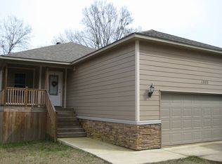 1305 S 11th St, Leesville, LA 71446