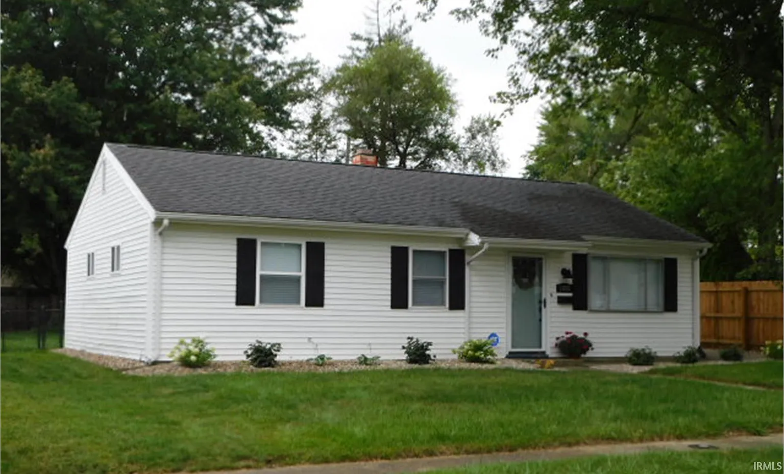 1955 W Havens Dr photo 1
