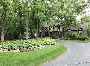 5220 Briarcrest Ln, Long Grove, IL 60047